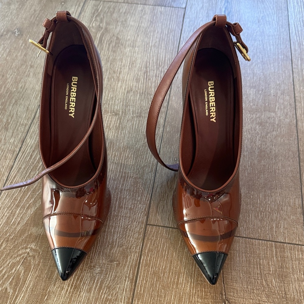Burberry Women's Brown Patent Leather Heels